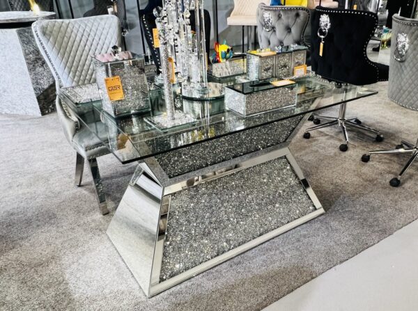 Crushed Diamond Dining Table